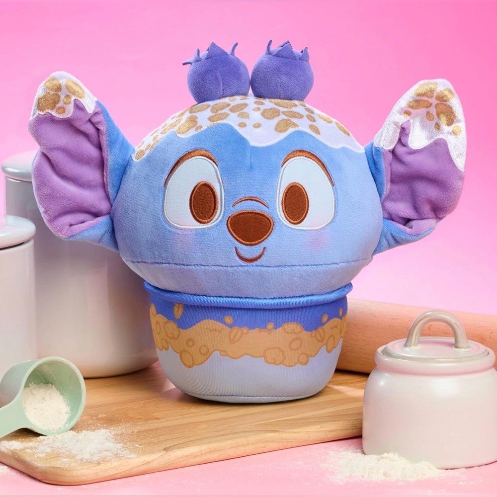 Disney Munchlings Blueberry Crumble Frozen Yogurt Stitch BNWT